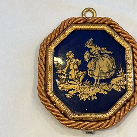 Cobalt Blue and Gold Man & Women Wall plaques and Old Change purse - Picture 3 of 11